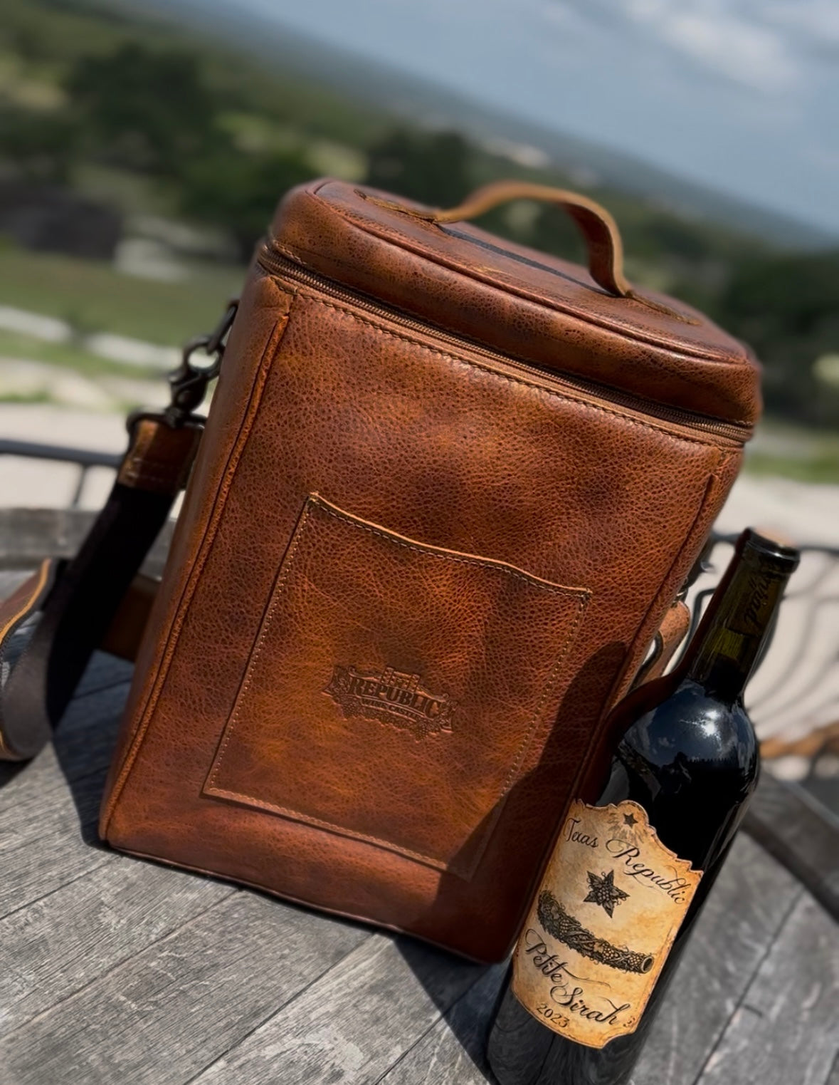 Wine Bag (4 Bottle) - Oil Tanned